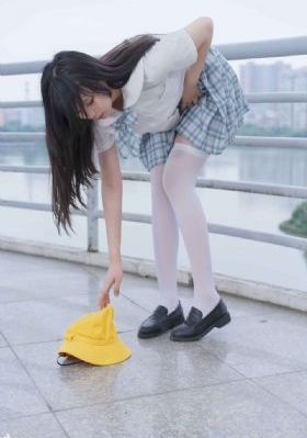 美女撒尿_国产剧电影免费在线